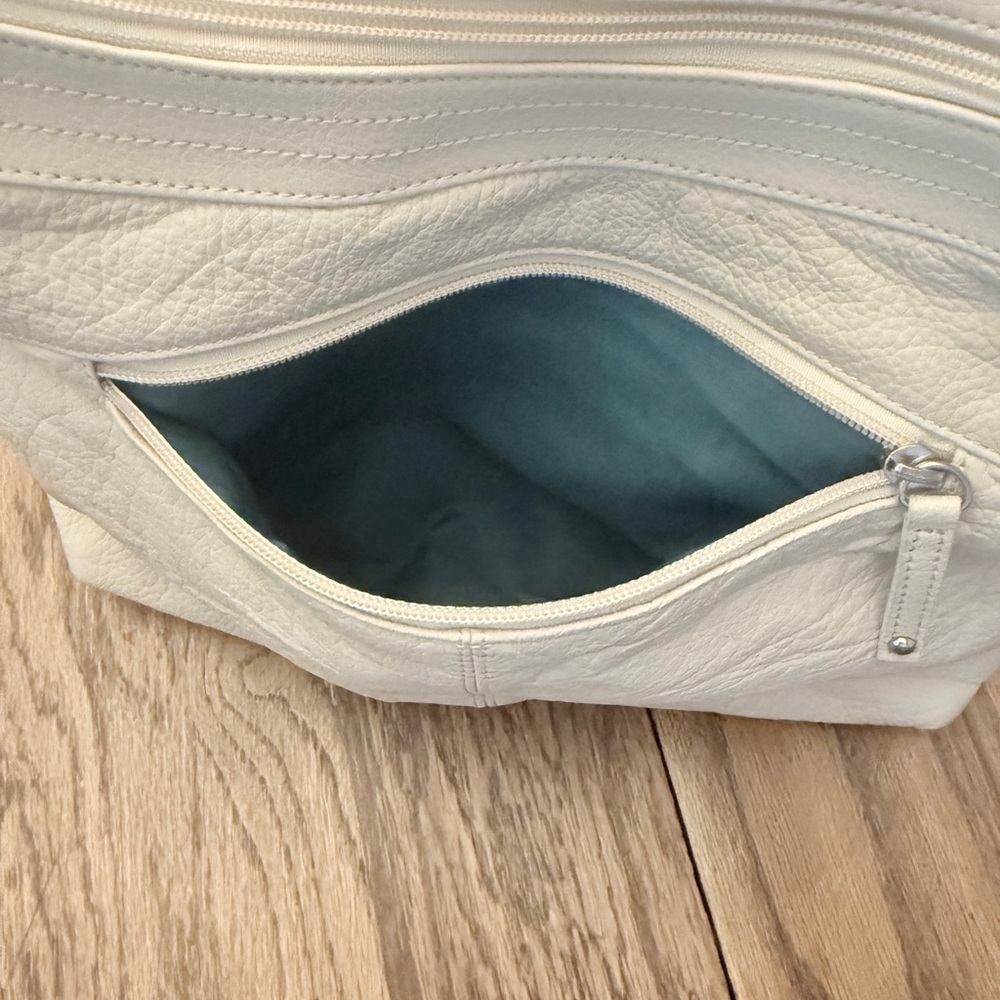 Stone & Co. Off-White Leather Shoulder Bag. GREAT CONDITION - Picture 7 of 7